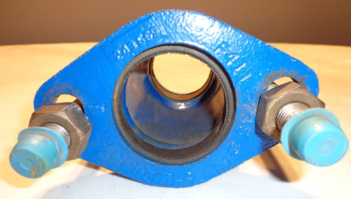 LOT OF (2) SMITH-BLAIR 400 SERIES 1" COUPLINGS