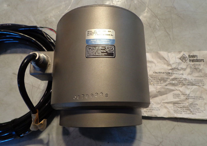 REVERE TRANSDUCERS LOAD CELL  MODEL CP1-D1-200K-30S5