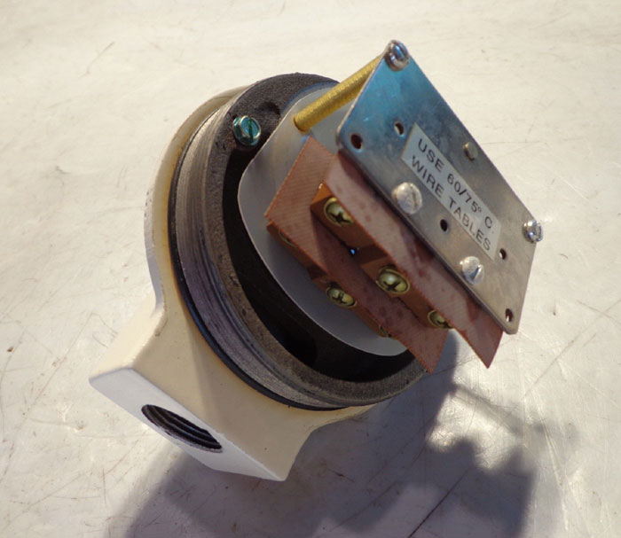 PROXIMITY CONTROLS ROTARY POSITION INDICATING SWITCH 12AD1