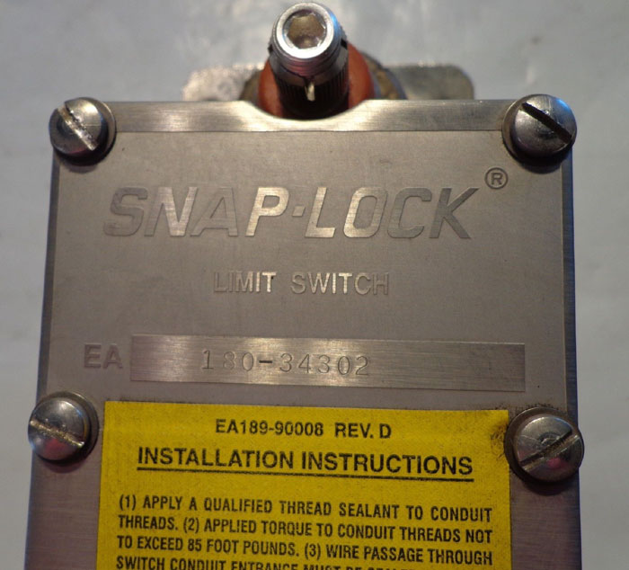 NAMCO SNAP LOCK LIMIT SWITCH EA180-34302