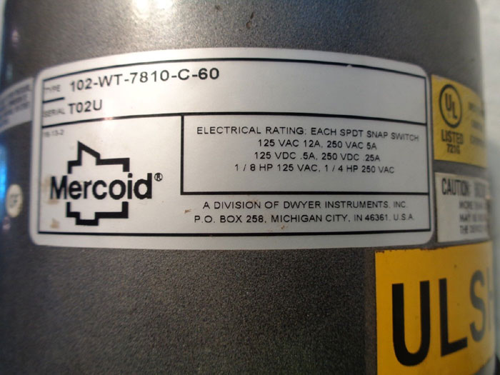 MERCOID FLANGED CHAMBER LEVEL CONTROL PP19-101 W/ SNAPSWITCH