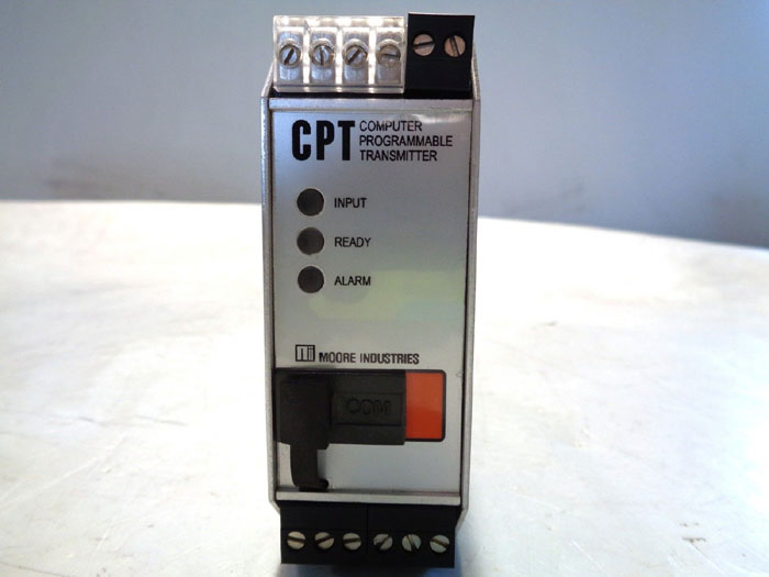 MOORE COMPUTER PROGRAMMABLE TRANSMITTER CPT/TPRG/0-20MA/117AC-C [DIN]