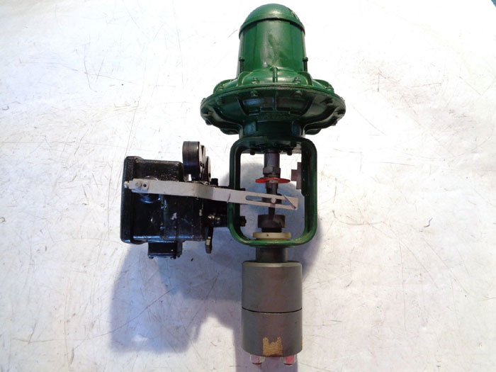 FOXBORO P-25 AIR POSITIONER CONTROL VALVE W/ VALVACTOR POSITIONER