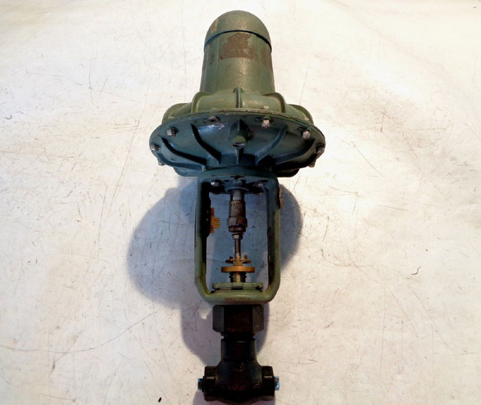 FOXBORO P-50 1/2" AIR POSITIONER CONTROL VALVE V4A