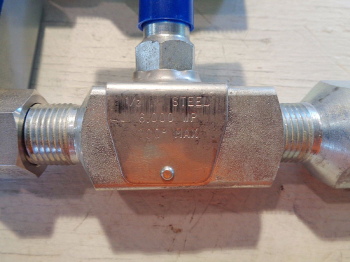 KROHNE VARIABLE AREA FLOWMETER /W DIFFERENTIAL PRESSURE REGULATOR DK32