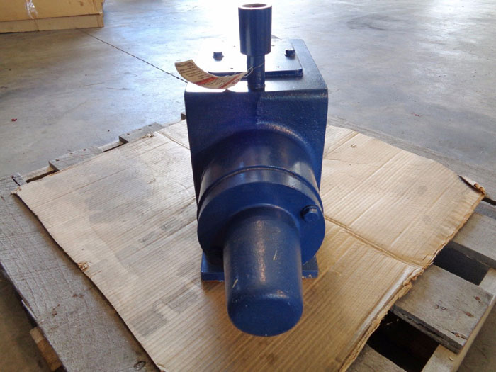 BAKER HUGHES CENTRILIFT MULTISTAGE CENTRIFUGAL PUMP, HTC 5.XE, #CSE27818HZ15