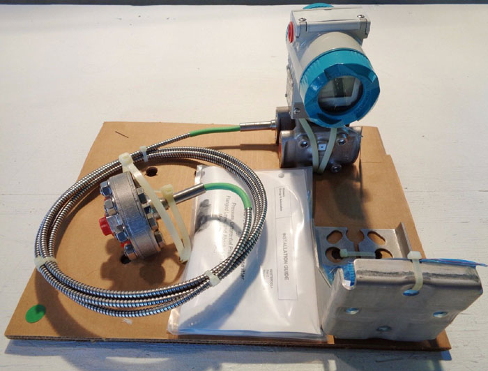 SIEMENS SITRANS P DIFFERENTIAL PRESSURE TRANSMITTER 7MF4433-1HY22-1NC6-Z