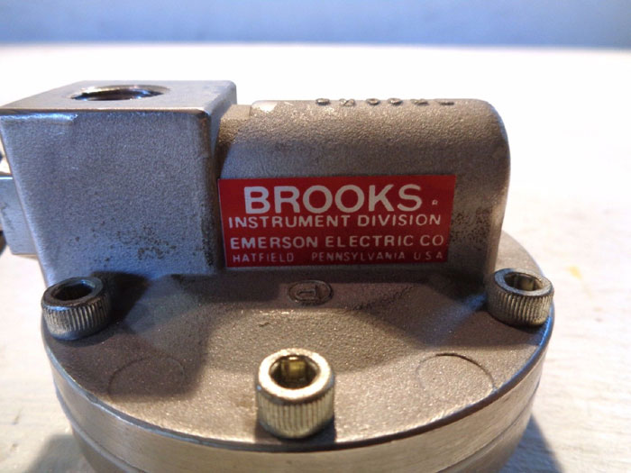 LOT OF (2) BROOKS 8810 STAINLESS STEEL FLOW CONTROLLER VALVE