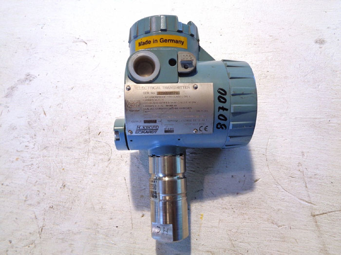 FOXBORO ECKARDT EXPLOSION PROOF TRANSMITTER 142APCCN2N1FDZF
