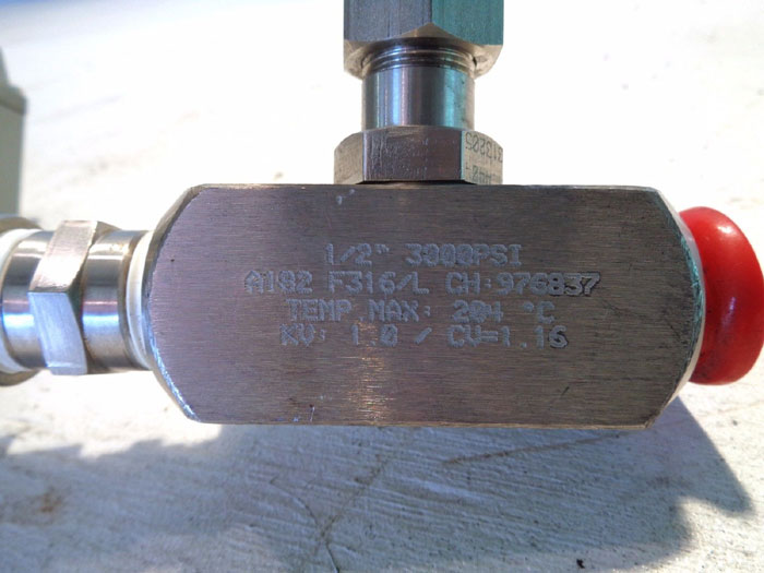 BROOKS 1/2" MT3810 METAL TUBE VARIABLE AREA FLOWMETER 3810A12B1PAA1Q1