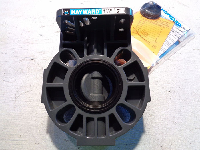 HAYWARD 1-1/2" TO 2" PVC BUTTERFLY VALVE BY110200ELA