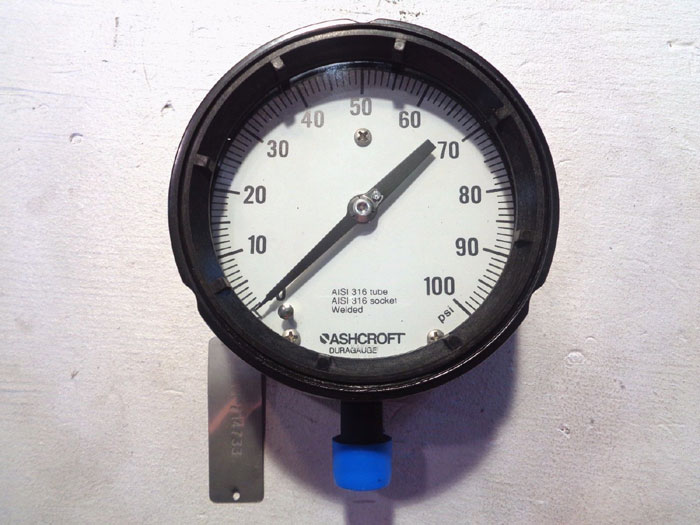 ASHCROFT DURAGAUGE 4-1/2" MODEL#: 45-1279-SS-04L-100# OR 160# OR 200#