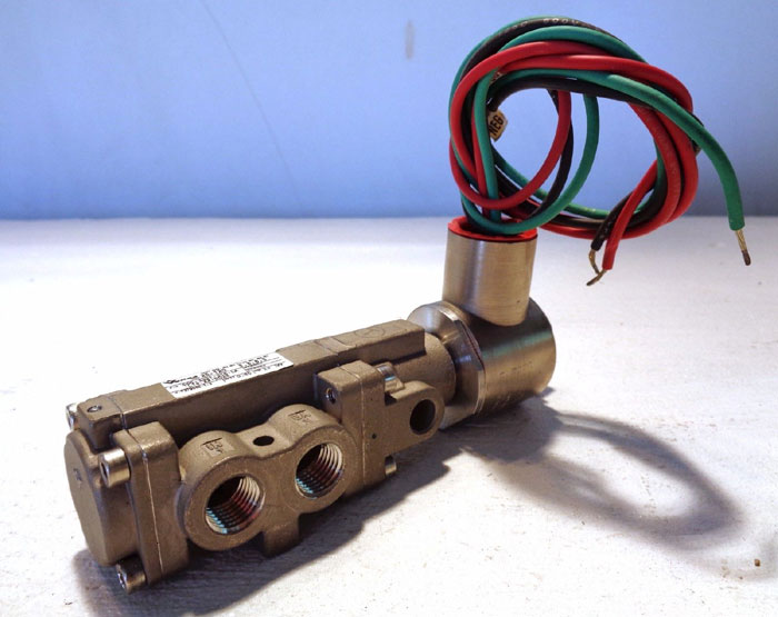 Versa 3-way Solenoid Valve CSG-3321-316-LA-L14-XX-D024