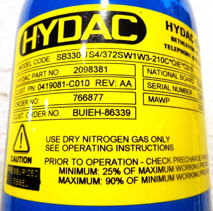 HYDAC CORP 1-QT 3,000 PSI ACCUMULATOR #2098381, MODEL#: SB330-1S4/372SW1W3-210C