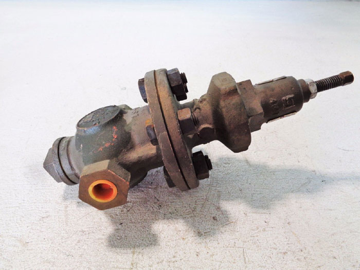 LESLIE LA-5 1/2" PILOT & PISTON OPERATED REDUCING VALVE FOR AIR OR GAS SERVICE