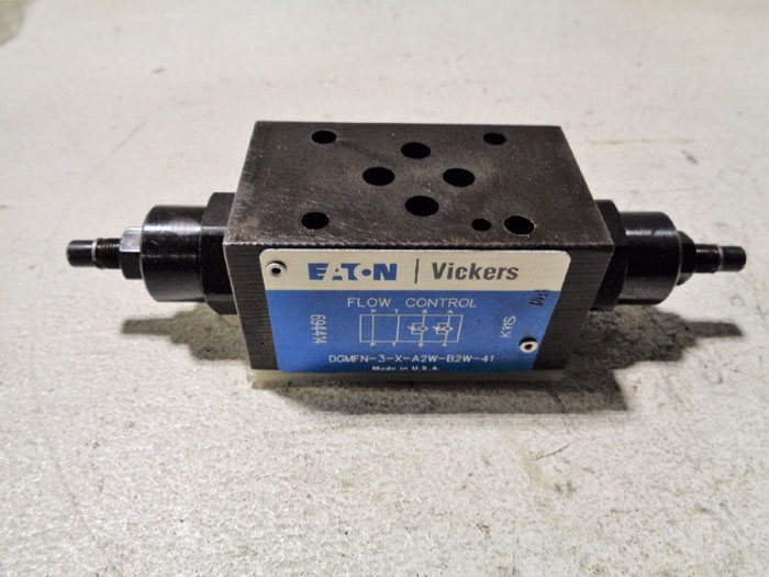 VICKERS STACK FLOW CONTROL VALVE SANDWICH BLOCK DGMFN-3-X-A2W-B2W-41