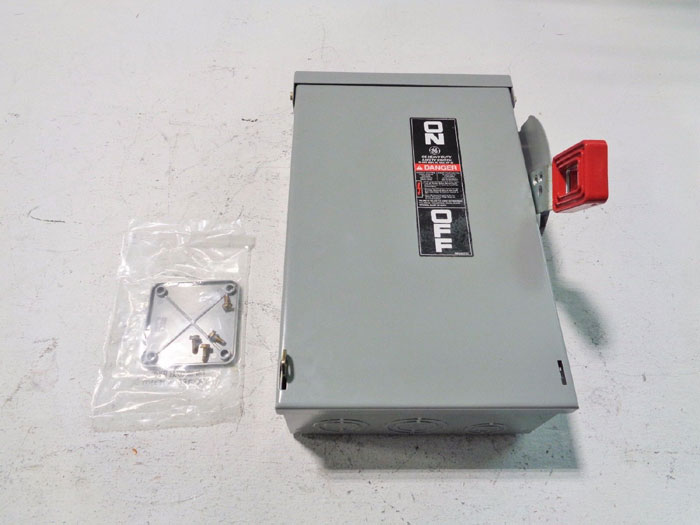 GE GENERAL ELECTRIC MODEL 10 HEAVY DUTY SAFETY SWITCH TH3361R  RAIN PROOF