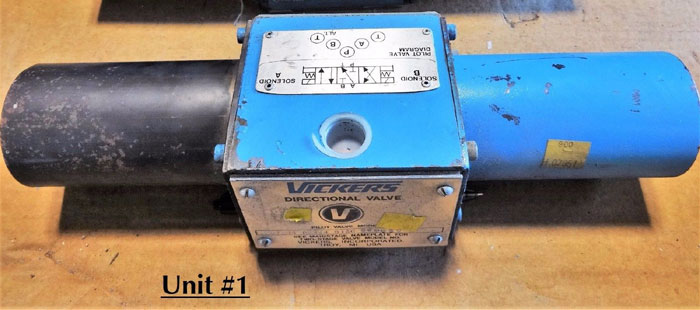 VICKERS DIRECTIONAL CONTROL VALVE W/ 24 VOLT SOLENOIDS DG4S4 013C 24DC 50