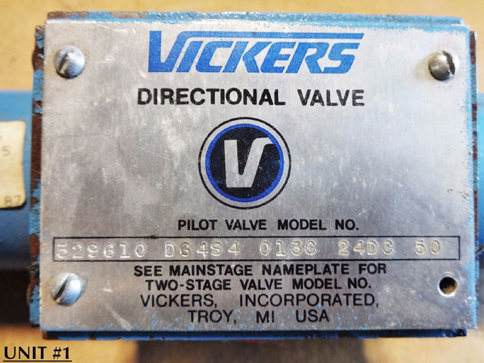 Vickers Directional Control Valve w/ 24 Volt Solenoids DG4S4 013C 24DC 50