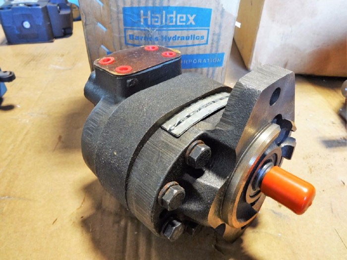 HALDEX BARNES HYDRAULIC GEAR PUMP G20D-2B19B1-A1A61L   CPN# 2106987