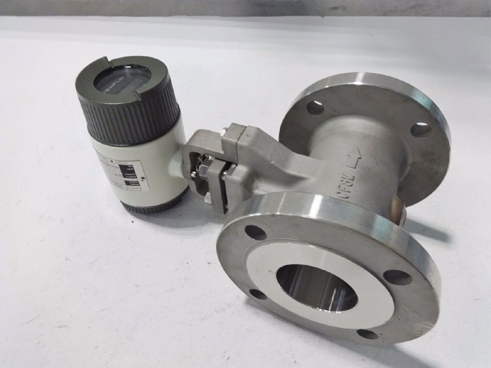 YOKOGAWA YEWFLO 3" 150# CF8M VORTEX FLOW METER YF-108