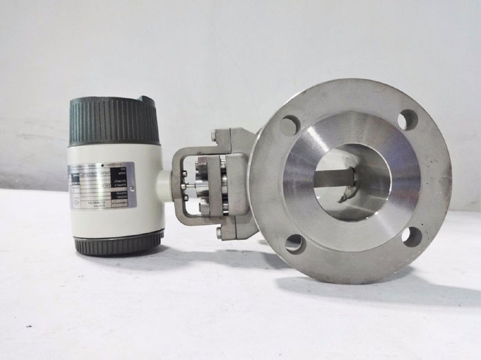 YOKOGAWA YEWFLO 3" 150# CF8M VORTEX FLOW METER YF-108