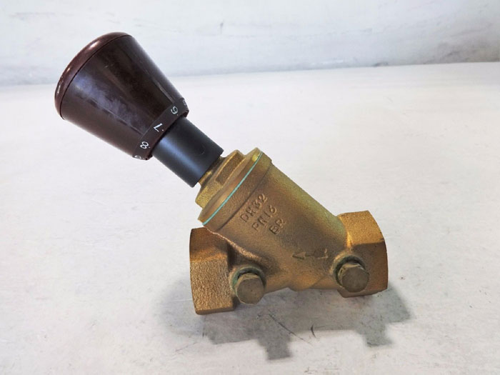 Armstrong 1-1/4" Brass Circuit Balancing Valve PN16