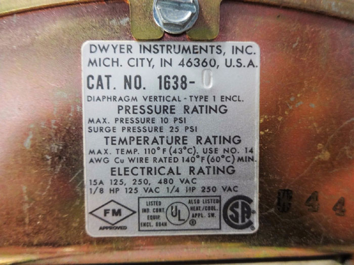 DWYER DIAPHRAGM DIFFERENTIAL PRESSURE SWITCH 1638-0