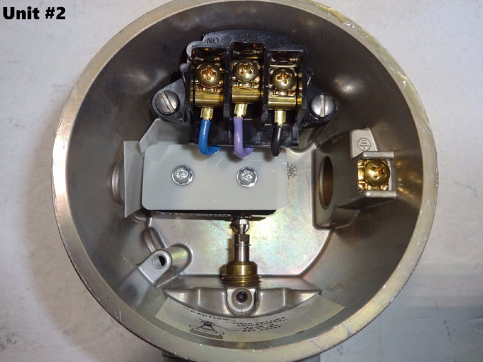 UNITED ELECTRIC TEMPERATURE SWITCH F1207BS