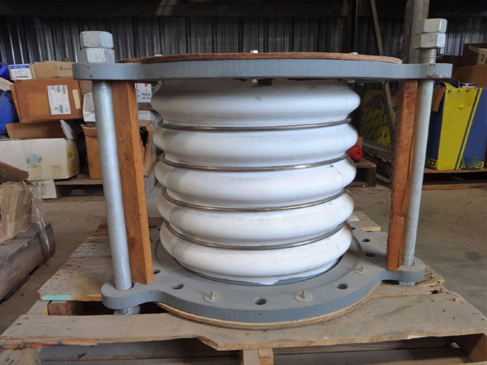 20" TEFLON LINED EXPANSION JOINT 4-CONVOLUTE