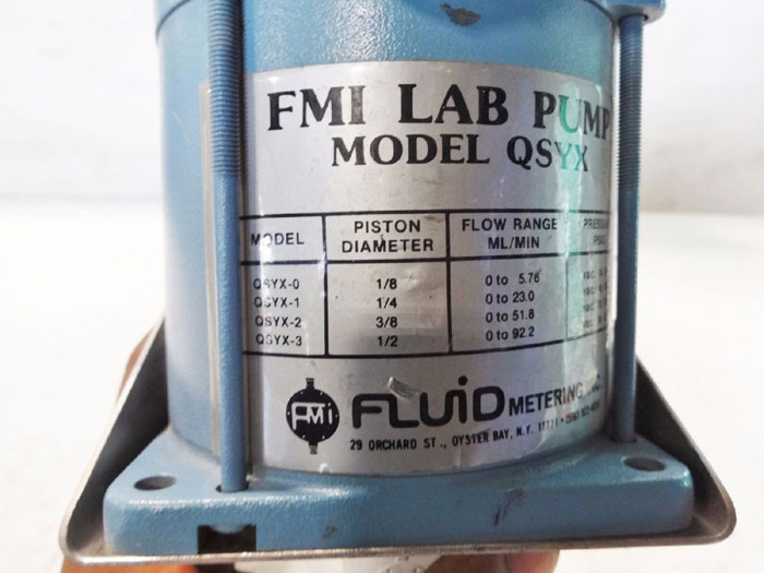 FMI LAB PUMP QSYX W/ SUPERIOR ELECTRIC SYNCHRONOUS STEPPING MOTOR X250-2005