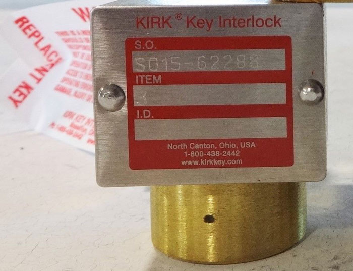 kirk-key-type-f-flat-mounted-standard-duty-bolt-interlock-w-3-4-bolt