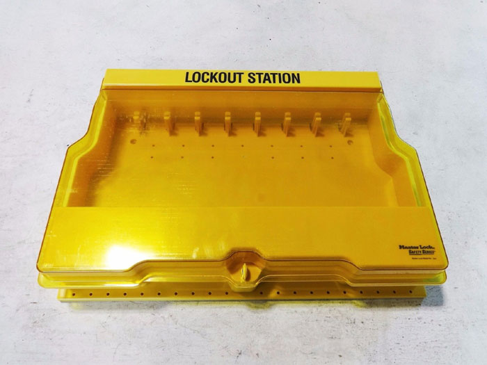 LOT OF (3) MASTER LOCK LOCKOUT STATION S1850 & DELUXE TAG STATION S1800
