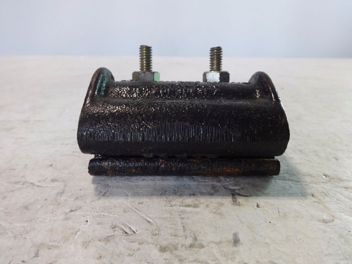 LOT OF (4) SKINNER SEAL 3/4" EMERGENCY PIPE CLAMPS