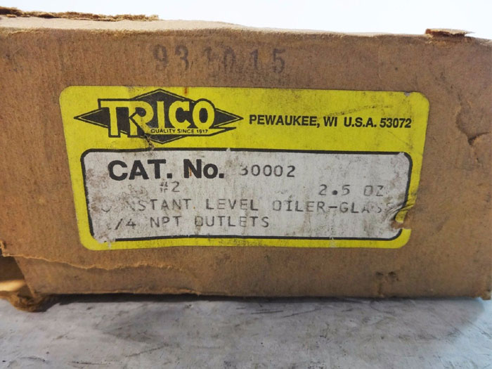 LOT OF TRICO GLASS OPTO-MATIC OILERS 30005, 30002 & P-SUMP FITTING 31342