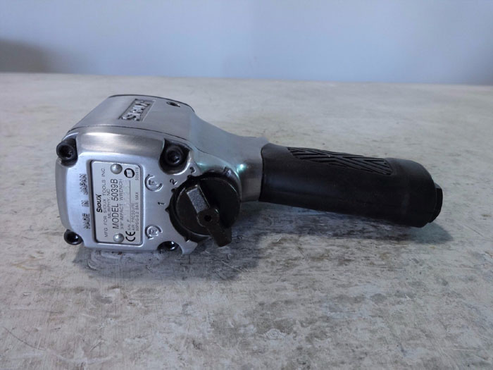 SIOUX 3/8" SQUARE DRIVE PISTOL GRIP IMPACT WRENCH 5039B