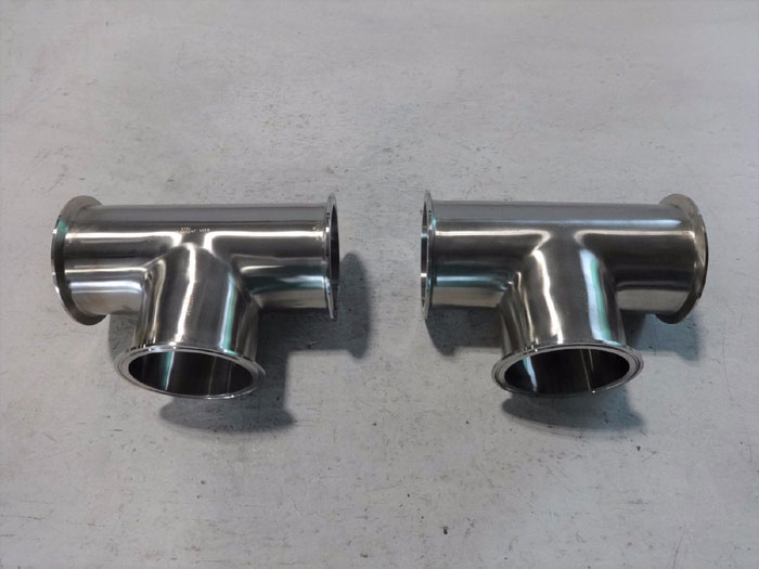 LOT OF (2) DIXON 4" TEE CLAMP 316 STAINLESS STEEL B7MP-R400