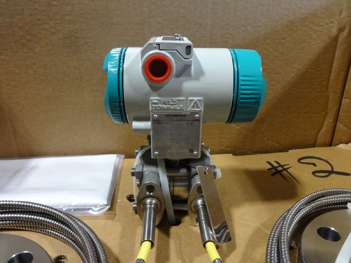 SIEMENS 3" 300 DIFFERENTIAL PRESSURE TRANSMITTER 7MF4433 w/ DIAPHRAGMS