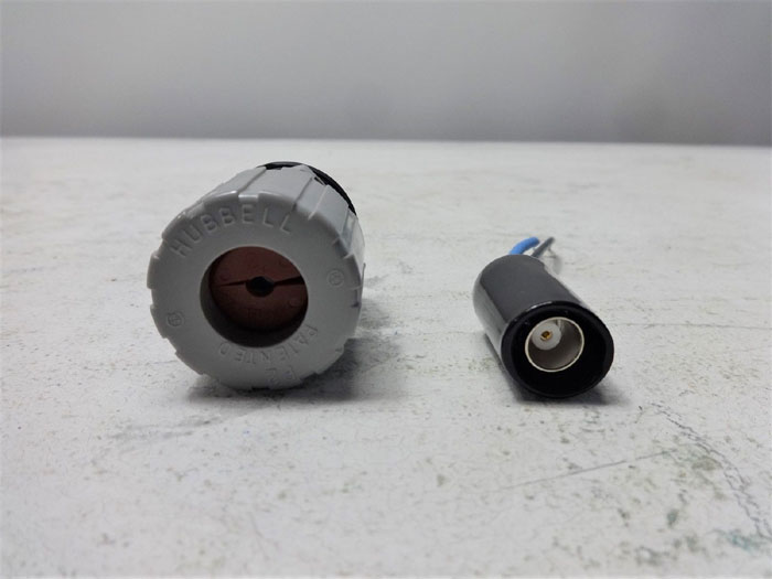 ABB TB82 2WIRE CONDUCTIVITY TRANSMITTER TB82PH2110110