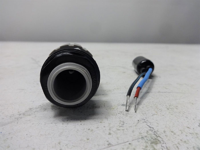 ABB TB82 2-WIRE CONDUCTIVITY TRANSMITTER TB82PH2110110