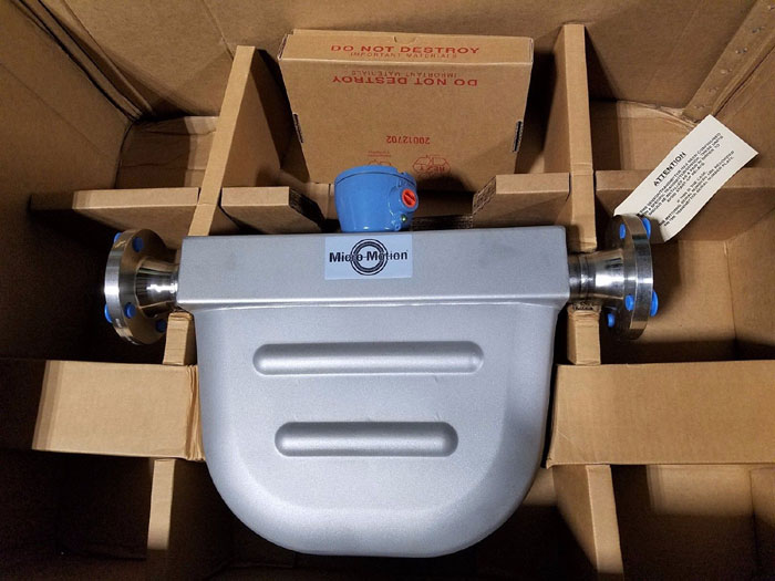 MICRO MOTION CORIOLIS MASS FLOW METER 2" 150#  R200S418NQBAEZZZZ     (B)