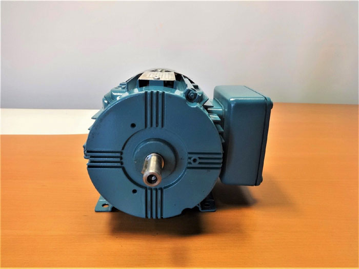 BROOK CROMPTON GREAVES 0.50 HP 3-PHASE AC INDUCTION MOTOR