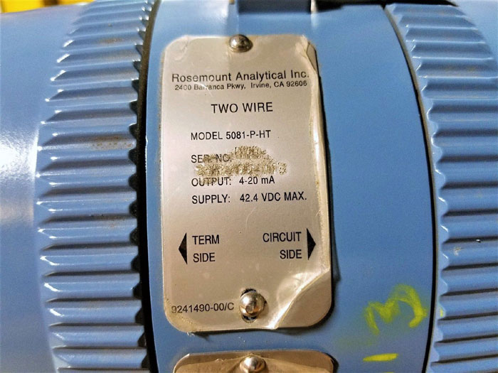 ROSEMOUNT 2-WIRE pH TRANSMITTER W/ REMOTE CONTROL - MODEL 5081-P-HT-67     (A3)