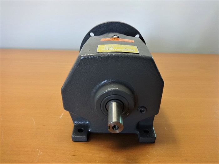 BALDOR IN-LINE HELICAL GEAR REDUCER GIF0932A