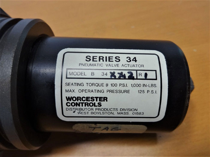 WORCESTER PNEUMATIC VALVE ACTUATOR SERIES 34 MODEL B 34XX2 W/ MICRO SWITCH EX-AR