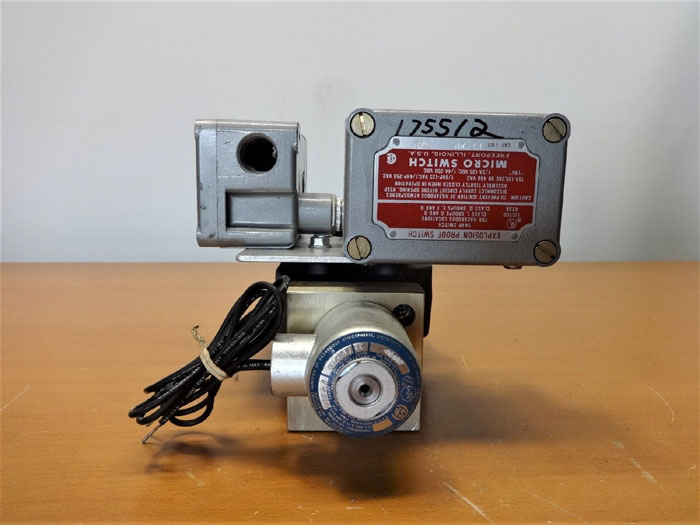 WORCESTER PNEUMATIC VALVE ACTUATOR SERIES 34 MODEL B 34XX2 W/ MICRO SWITCH EX-AR