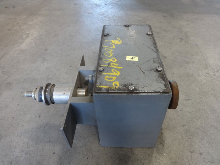 ACRISON 140-18 ADDITIVE FEEDER GEAR BOX #403-30-30-105Z-D