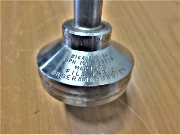 WIKA 100 PSI GAUGE, 4-1/2" FACE, LIQUID FILLED W/ 316SS DIAPHRAGM SEAL 990.34
