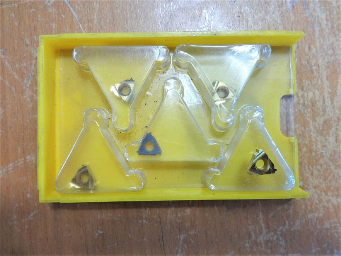 LOT (49) PIECES OF ASSORTED KENNAMETAL KENLOC CARBIDE MILLING INSERTS