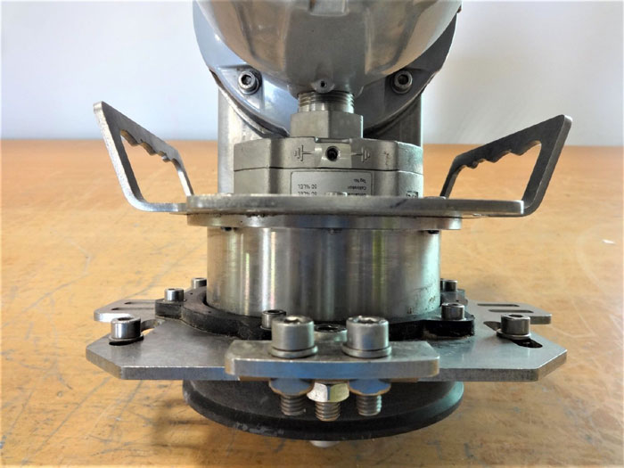 DRAGER POLYTRON 8000 / 8700 GAS DETECTOR WITH PIR 7000 STATUS INDICATOR